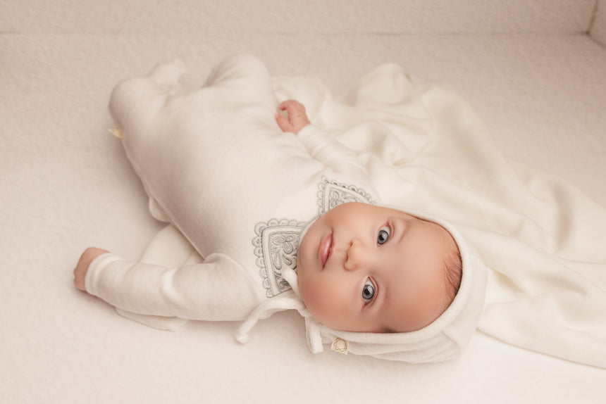 Lace Collar Embroidery Bonnet - Warm White/Oat