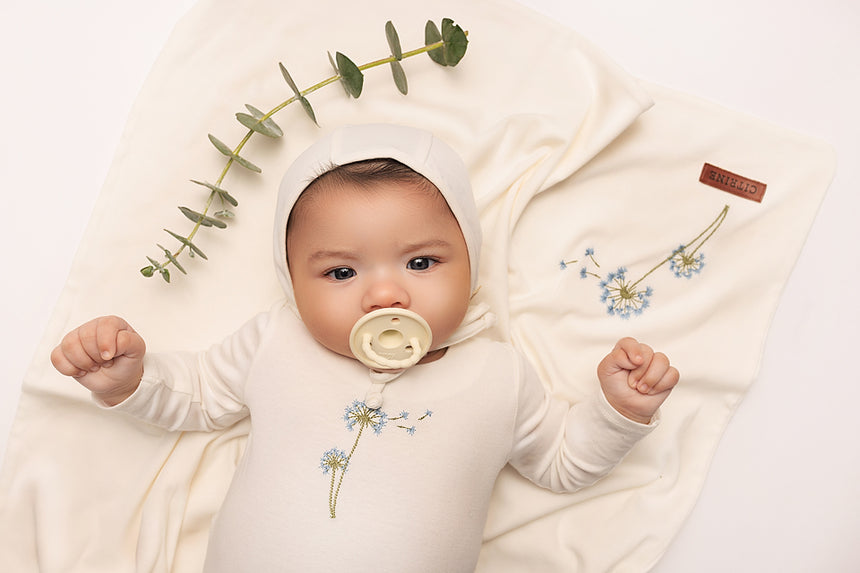 Dandelion Embroidery Bonnet White/Blue