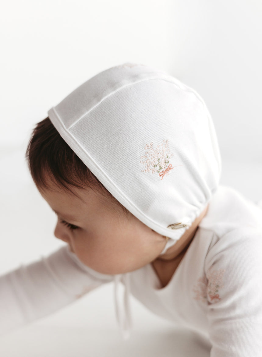 Baby's Breath Bonnet - White/Misty Rose